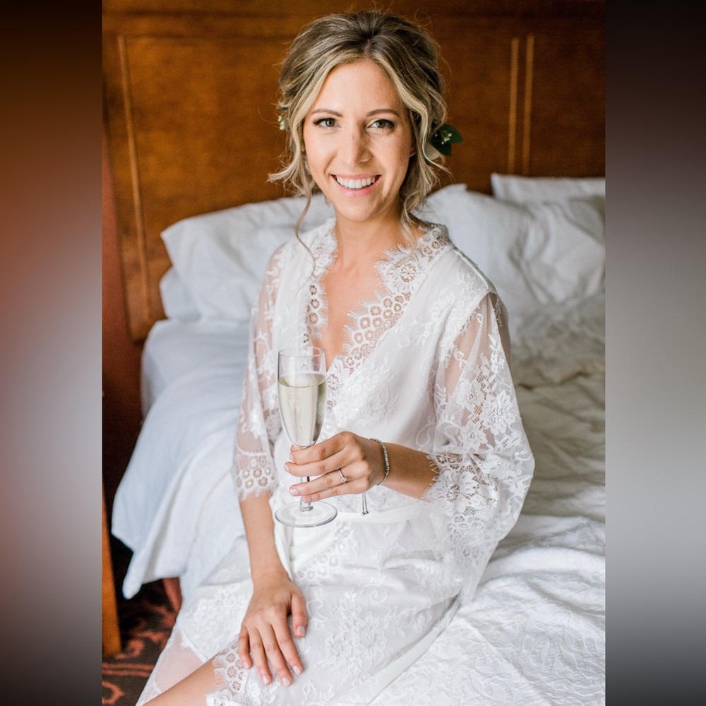 Bridal robe lace